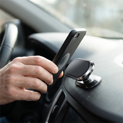 Support téléphone voiture